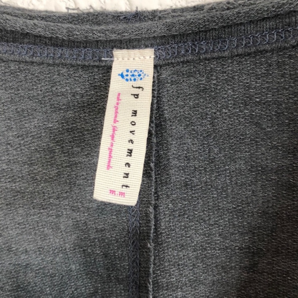 Happy Camper Charcoal workout Tee Free People NWT - Picture 5 of 8